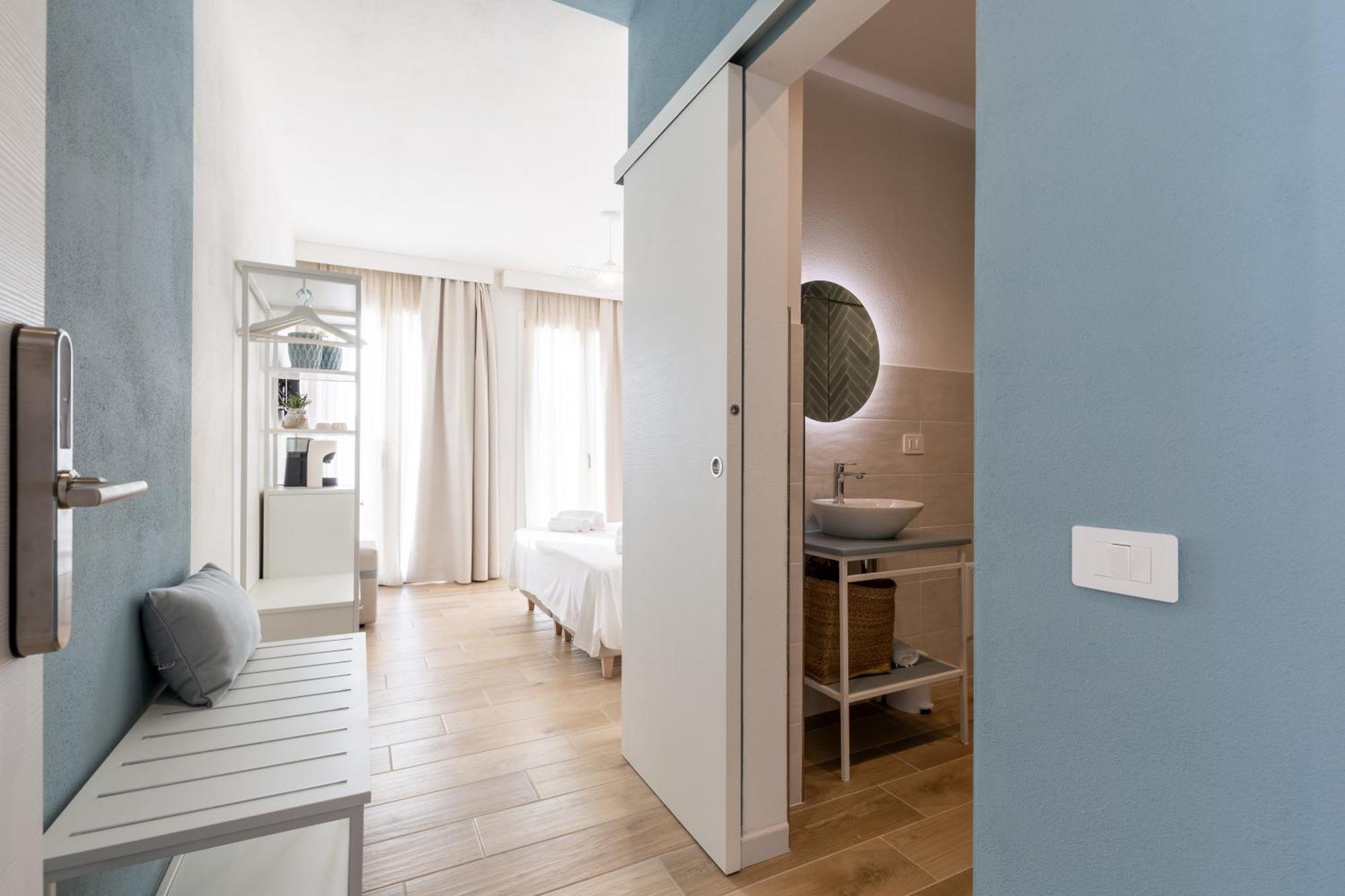 Delphis Pula Rooms Luaran gambar